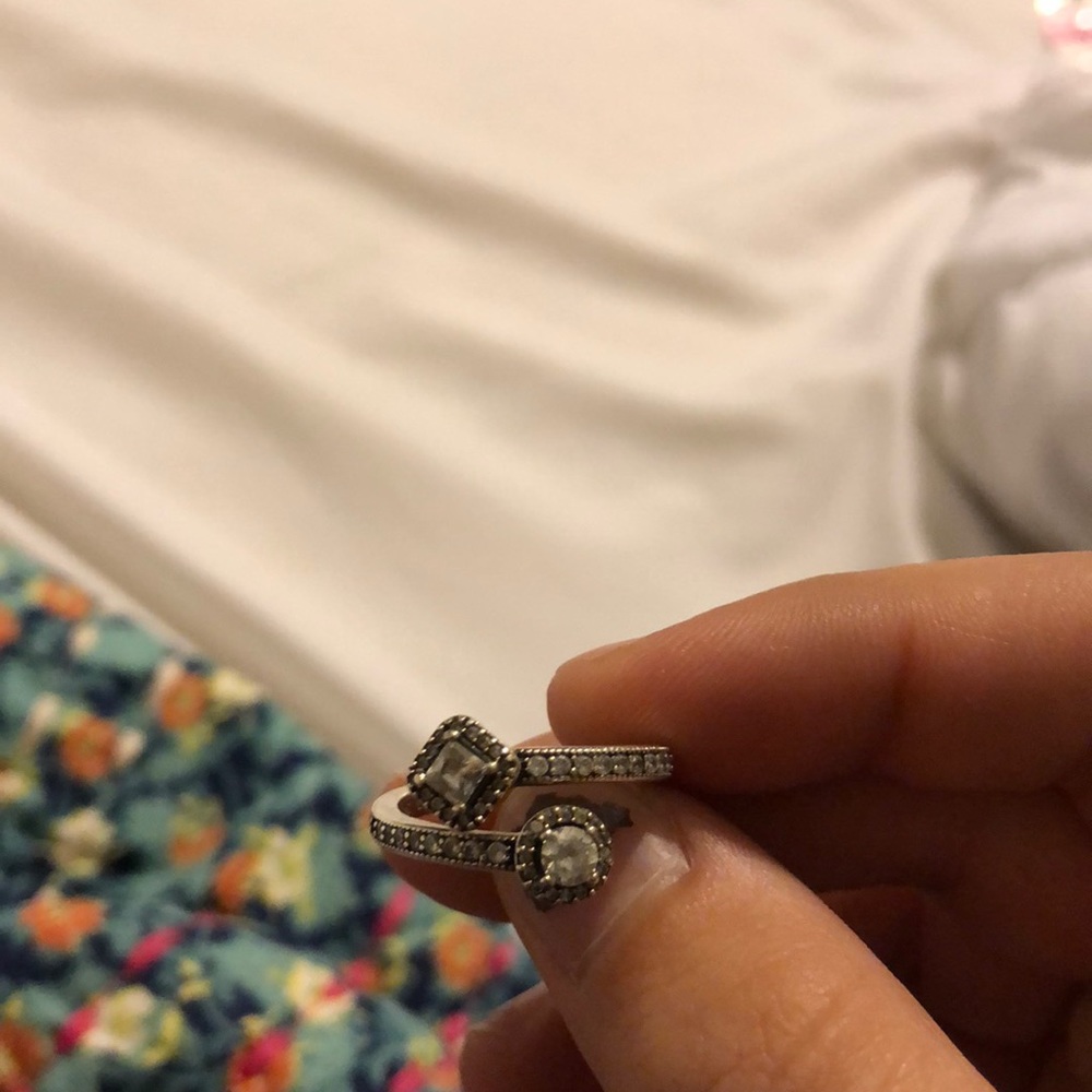 Pandora ring